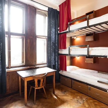 Sir Toby's Hostel *