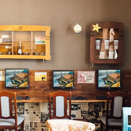 托比斯先生酒店 *