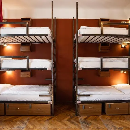 Hostel Sir Toby's *